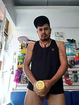 Snapshot of micckeys chatting on 15, 1, 2026 micckeys online show from 15, 1, 2026