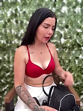 Adhaira pink10 online show from 14, 1, 2026