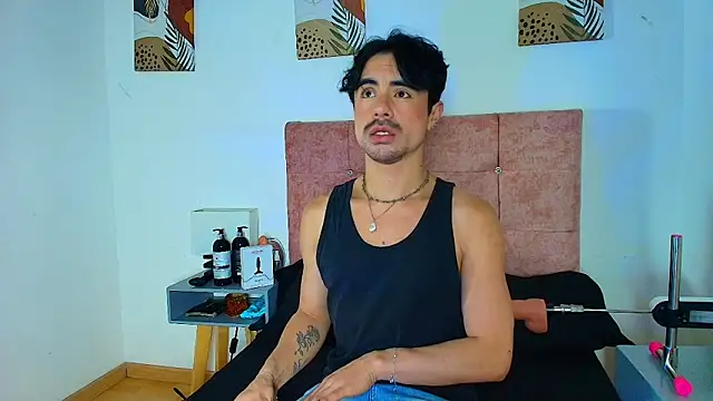 Snapshot of Ethan_Briggs_ chatting on 5, 2, 2026 Ethan Briggs online show from 5, 2, 2026