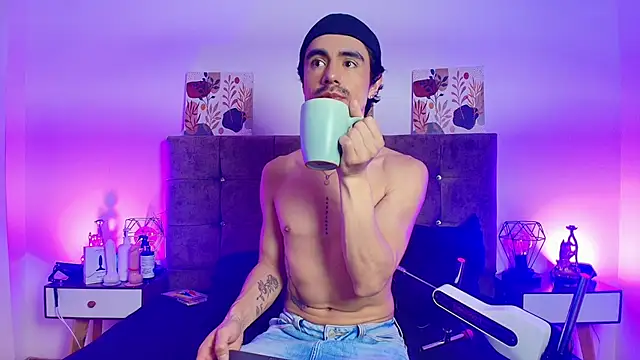 Ethan Briggs  online show from 9, 7, 2026