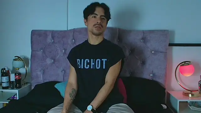 Snapshot of Ethan_Briggs_ chatting on 18, 2, 2026 Ethan Briggs online show from 18, 2, 2026