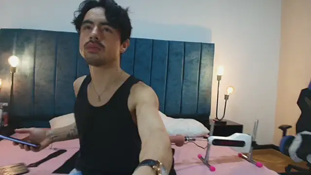 Ethan Briggs  online show from 8, 3, 2026