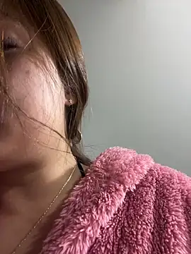 Pretty  Milf online show from 22, 3, 2026