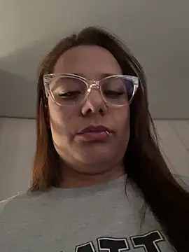 Snapshot of Pretty__Milf chatting on 12, 7, 2026 Pretty Milf online show from 12, 7, 2026