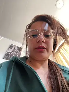 Snapshot of Pretty__Milf chatting on 17, 7, 2026 Pretty Milf online show from 17, 7, 2026