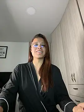 Pretty  Milf online show from 31, 5, 2026