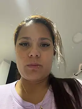 Pretty  Milf online show from 22, 3, 2026