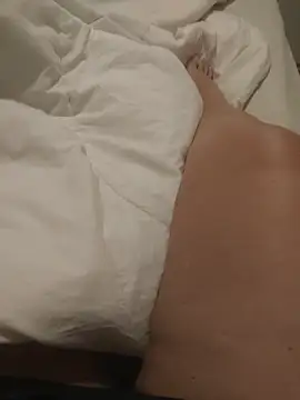 Karine0806 online show from 10, 2, 2026