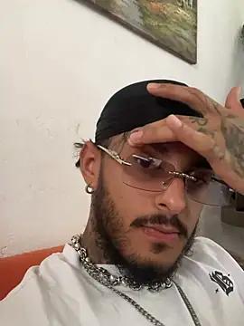 Snapshot of liyamjunior chatting on 20, 2, 2026 liyamjunior online show from 20, 2, 2026