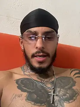 Snapshot of liyamjunior chatting on 9, 2, 2026 liyamjunior online show from 9, 2, 2026