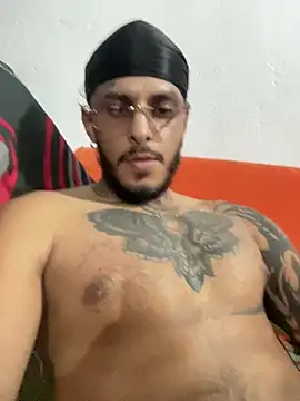 Snapshot of liyamjunior chatting on 3, 2, 2026 liyamjunior online show from 3, 2, 2026