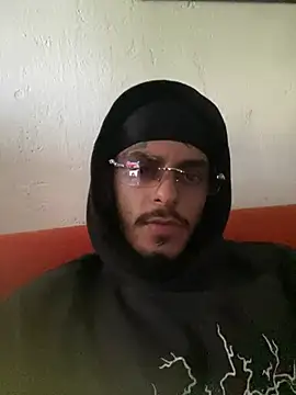 Snapshot of liyamjunior chatting on 10, 2, 2026 liyamjunior online show from 10, 2, 2026