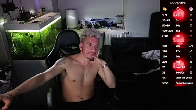 Rayzel White online show from 18, 2, 2026