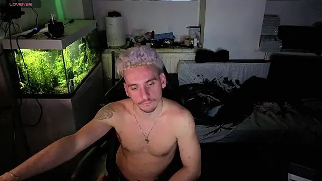 Rayzel White online show from 11, 3, 2026