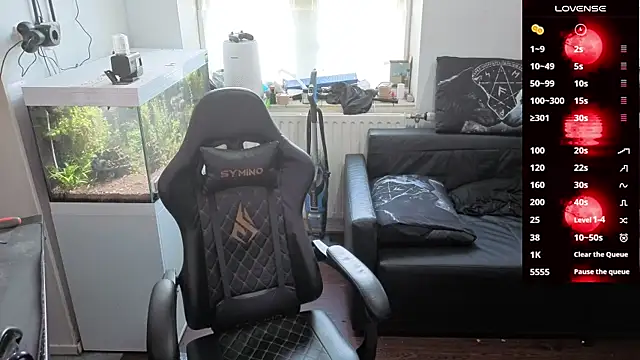 Rayzel White online show from 20, 3, 2026