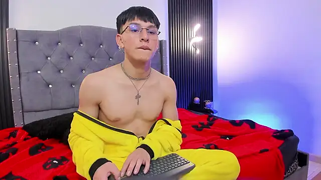 Alexander Collinss online show from 3, 2, 2026