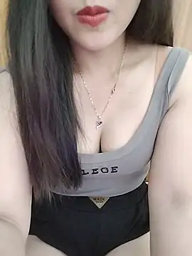 Snapshot of MaiNgoc_sexy chatting on 21, 6, 2026 MaiNgoc sexy online show from 21, 6, 2026