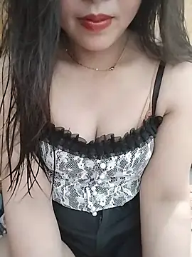 Snapshot of MaiNgoc_sexy chatting on 4, 7, 2026 MaiNgoc sexy online show from 4, 7, 2026