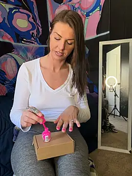 tastemecaroline online show from 23, 2, 2026