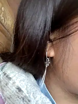 miumiu sexy2x online show from 3, 2, 2026