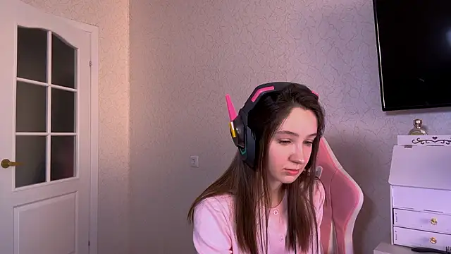 Snapshot of MarcelaBlas chatting on 1, 2, 2026 MarcelaBlas online show from 1, 2, 2026