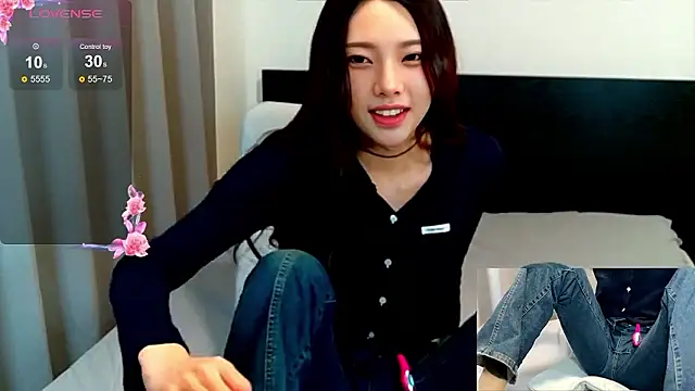 akubichan 25 online show from 13, 1, 2026