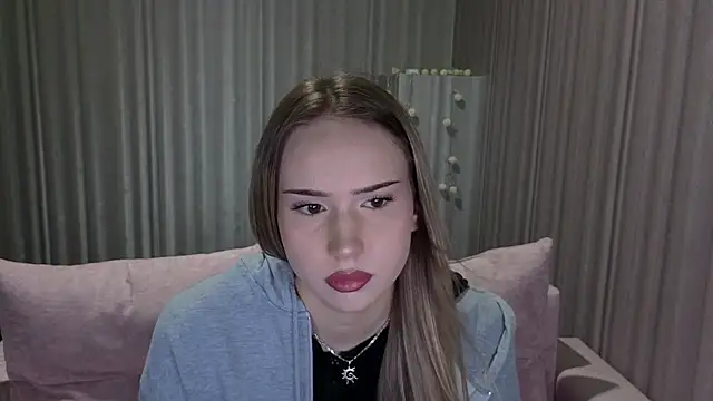 White  a  Black online show from 15, 1, 2026