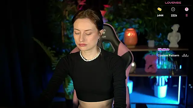 baby luna xo online show from 23, 2, 2026