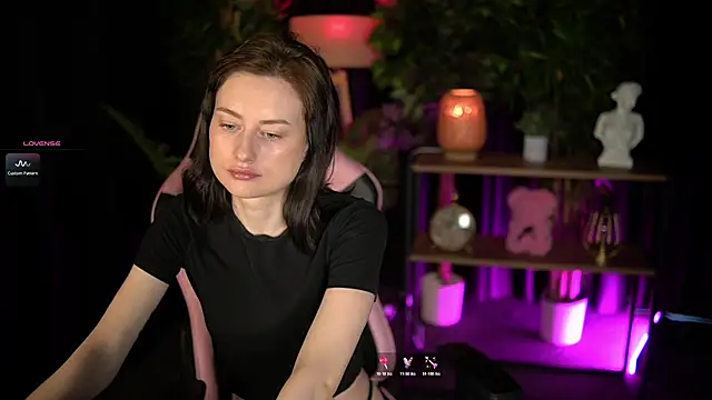 baby luna xo online show from 18, 2, 2026