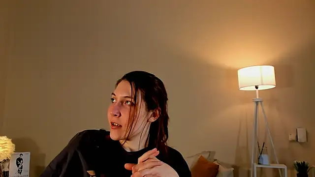 Snapshot of ClariceWellen chatting on 15, 1, 2026 ClariceWellen online show from 15, 1, 2026