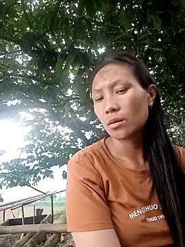 Snapshot of Diana-02 chatting on 23, 4, 2026 Diana-02 online show from 23, 4, 2026