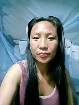 Snapshot of Diana-02 chatting on 15, 5, 2026 Diana-02 online show from 15, 5, 2026