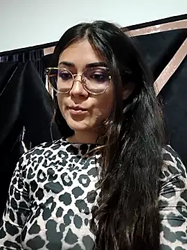 Snapshot of Freyarosse chatting on 23, 2, 2026 Freyarosse online show from 23, 2, 2026