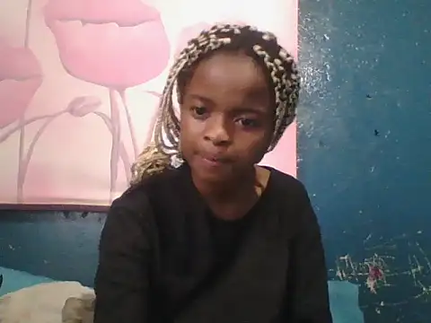 petitemew online show from 22, 4, 2026