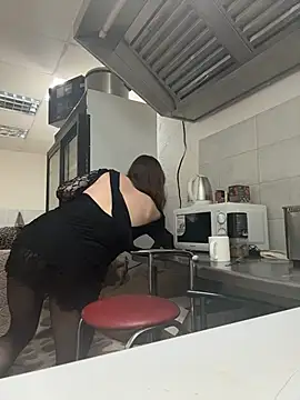  Mila Love online show from 4, 2, 2026