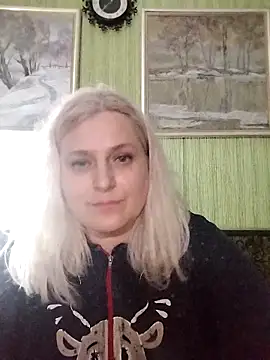 NyushaLollipop online show from 1, 3, 2026