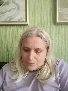 NyushaLollipop online show from 7, 5, 2026