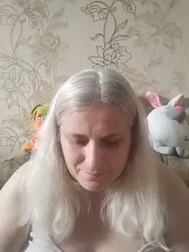 NyushaLollipop online show from 9, 6, 2026