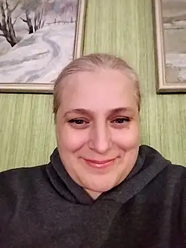 NyushaLollipop online show from 7, 2, 2026