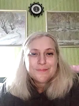 NyushaLollipop online show from 6, 3, 2026