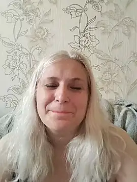 NyushaLollipop online show from 15, 7, 2026
