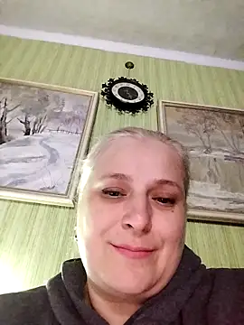 NyushaLollipop online show from 4, 2, 2026