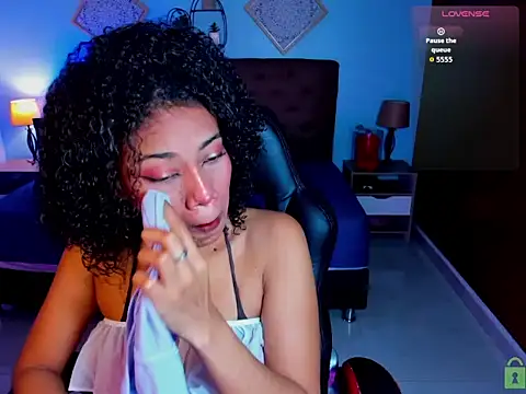 Snapshot of charlotte_bronte chatting on 1, 2, 2026 charlotte bronte online show from 1, 2, 2026