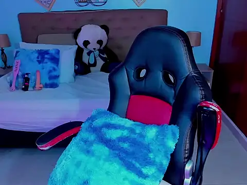 Snapshot of charlotte_bronte chatting on 21, 2, 2026 charlotte bronte online show from 21, 2, 2026