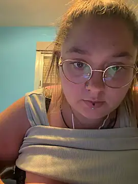 Snapshot of _maracr19_ chatting on 24, 6, 2026 maracr19 online show from 24, 6, 2026