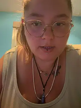 Snapshot of _maracr19_ chatting on 6, 7, 2026 maracr19 online show from 6, 7, 2026