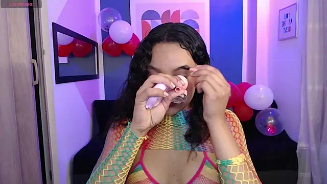 Nyxx Velariia online show from 18, 2, 2026