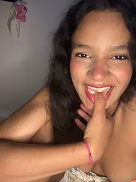Nyxx Velariia online show from 4, 5, 2026
