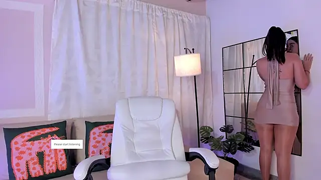 Snapshot of liaamoon_ chatting on 19, 3, 2026 liaamoon online show from 19, 3, 2026