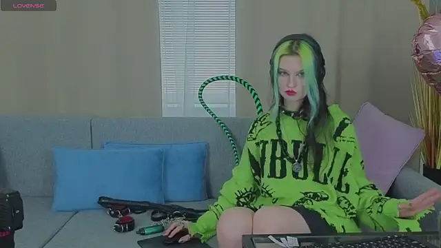 Snapshot of ToxicKittyy chatting on 13, 2, 2026 ToxicKittyy online show from 13, 2, 2026